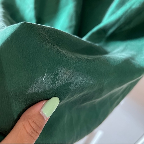 Alice + Olivia Silk Sleeveless Blouse - Picture 3 of 6